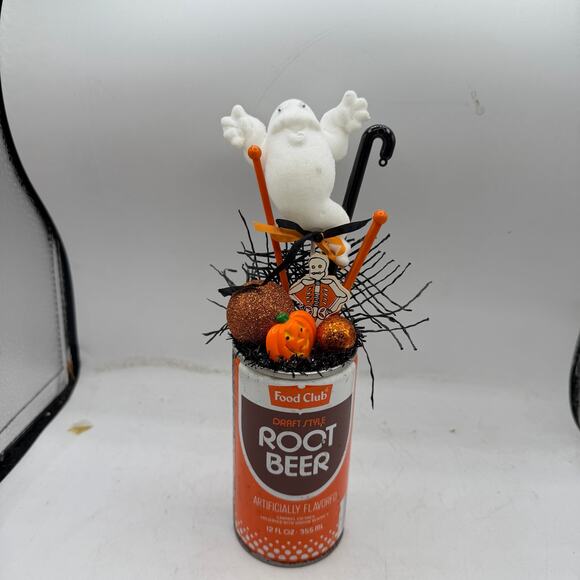 Halloween Haunting Vintage Decor centerpiece - Multimedia Assemblage tin can - Picture 2 of 7
